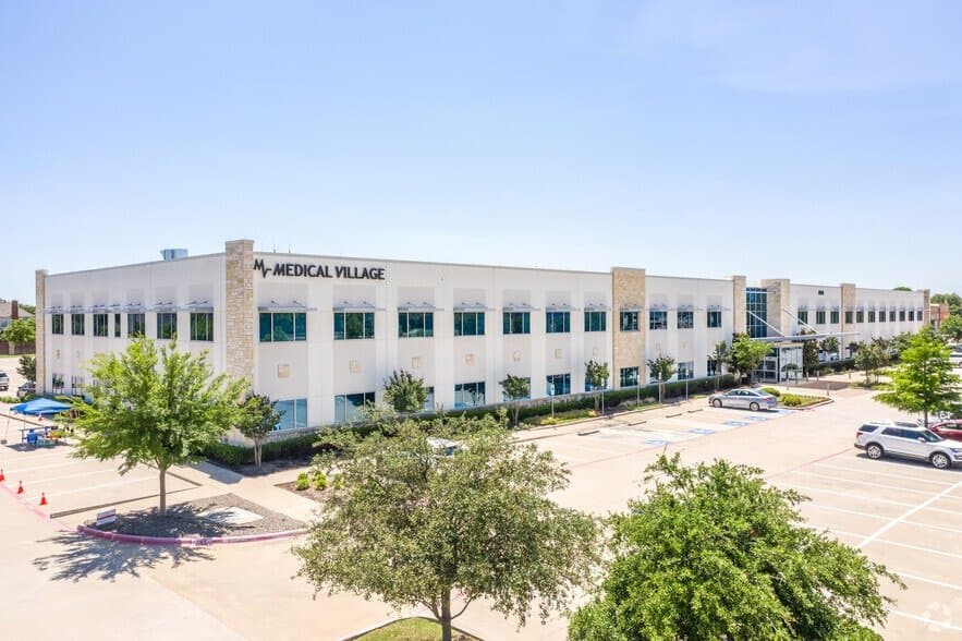 The Visionary Eye flagship at 8080 Independence Pkwy, Plano
