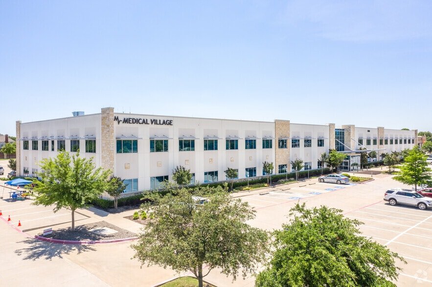 The Visionary Eye flagship at 8080 Independence Pkwy, Plano